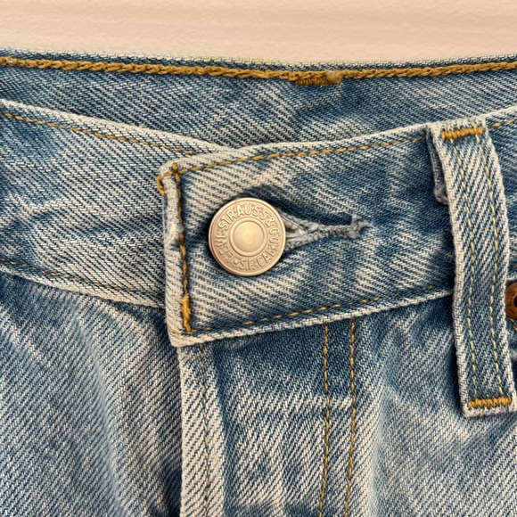 Levi 501 shorts - Picture 6 of 15